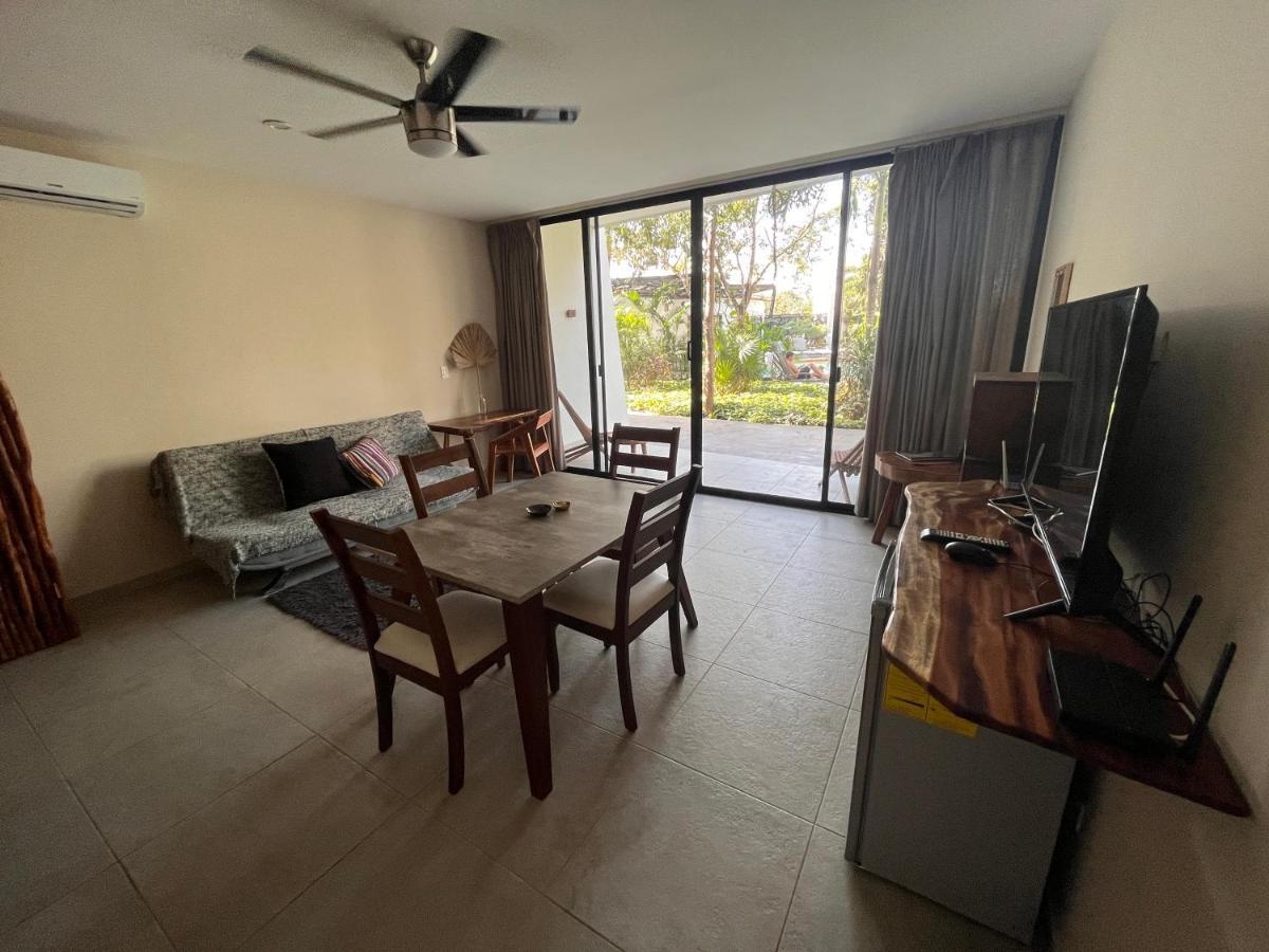 Condo Jungle Apartment & Private Patio Тулум Екстериор снимка